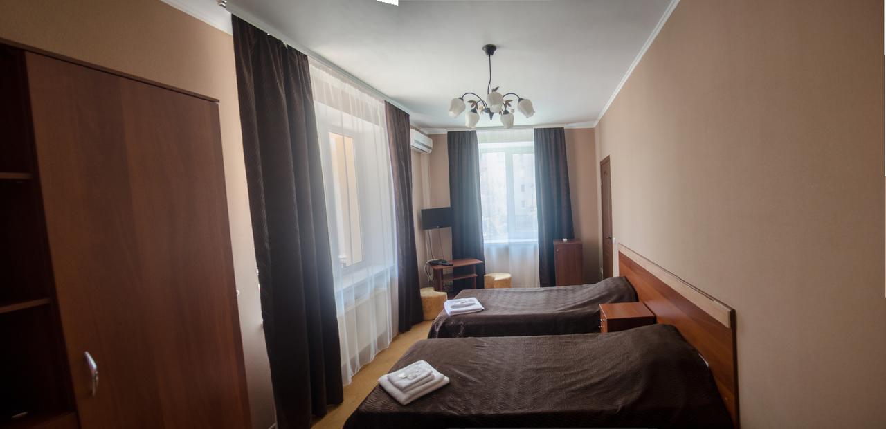 Galant Hotel Boryspilʼ Exteriör bild